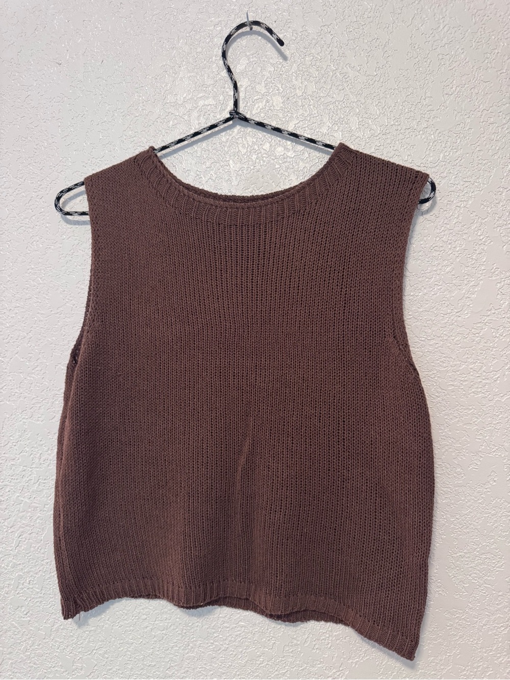 Classic Crewneck Knit Top - Brown